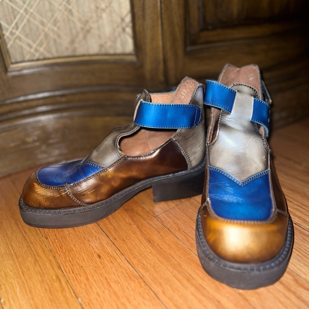 SOLD - Picture 5 of 5